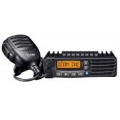 ic-f5122d front view with microphone-icom